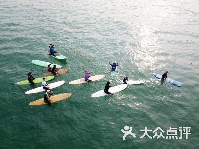 区纪委监委召开委机关各部室年度工作述职会